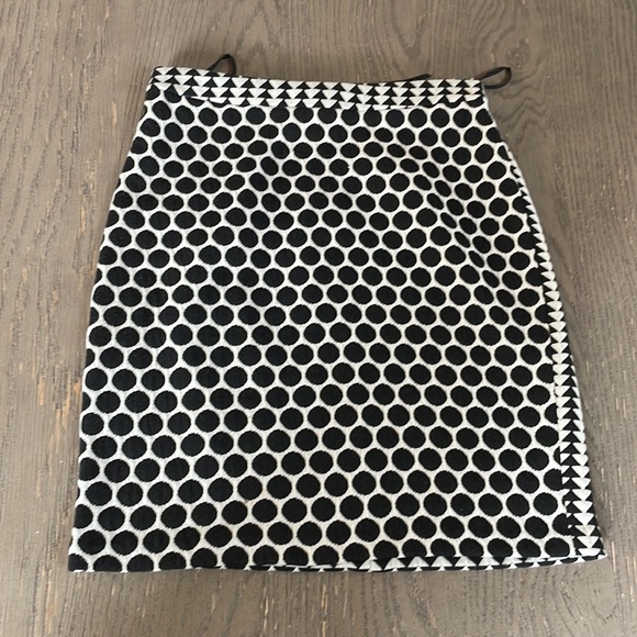 Anthropologie skirt by LEIFNOTES size 2 (good for petites) - Picture 4 of 7